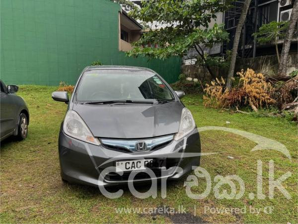 HONDA FIT GP1 2013