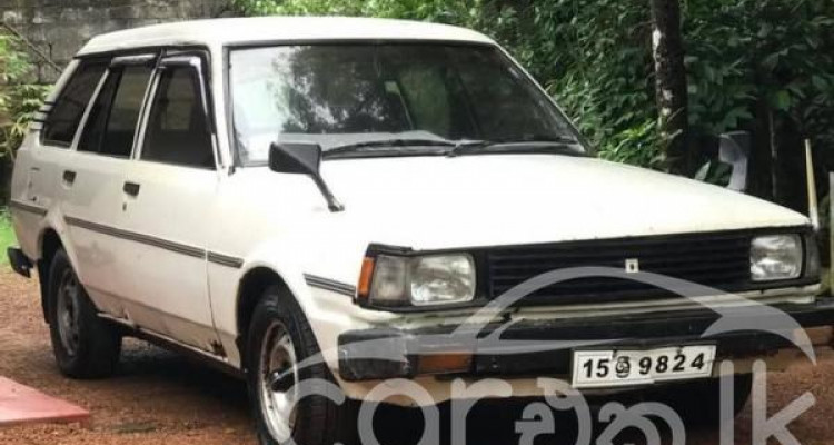 TOYOTA COROLLA DX WAGON 1985
