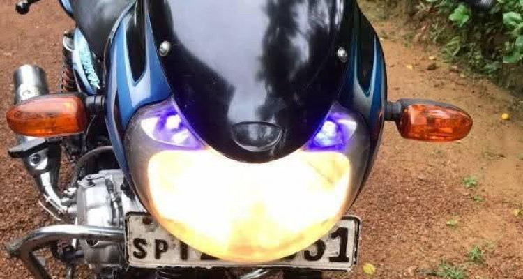 BAJAJ DISCOVER 125 2006
