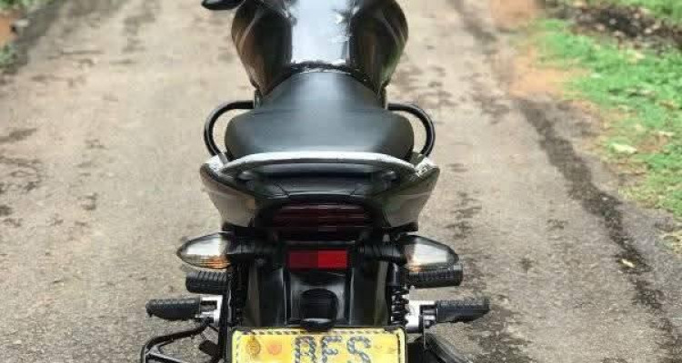 BAJAJ DISCOVER 125 2016