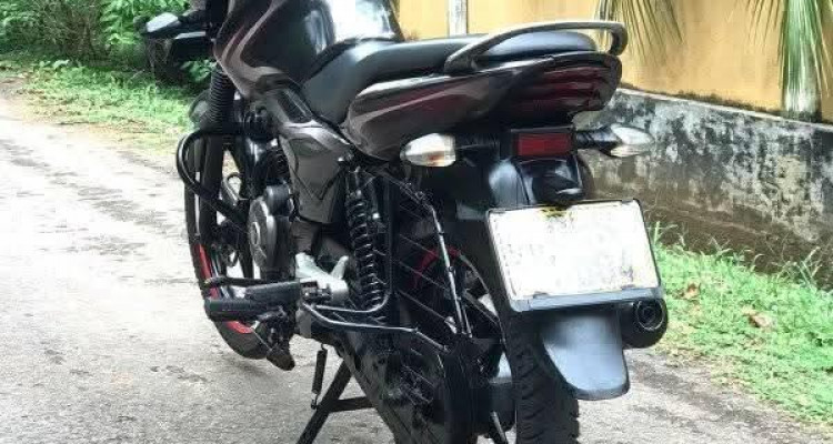 BAJAJ DISCOVER 125 2016