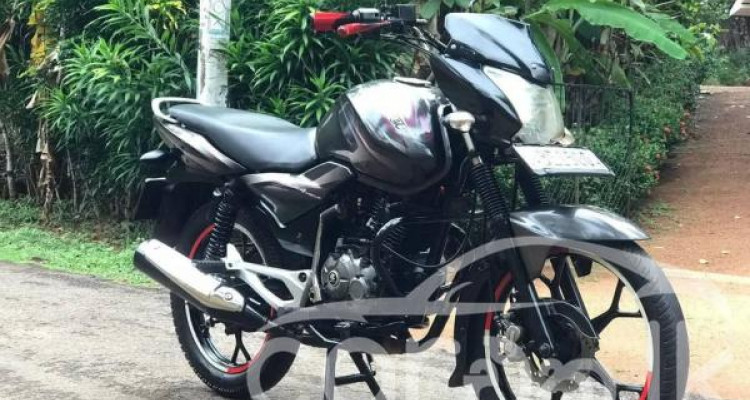 BAJAJ DISCOVER 125 2016