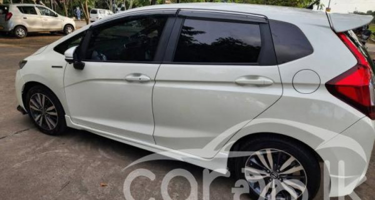 HONDA FIT GP5 2014
