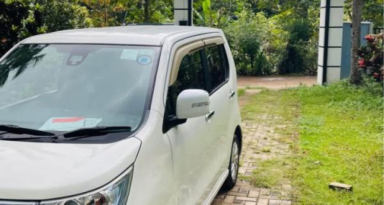 SUZUKI WAGON R STINGRAY 2015