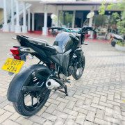 YAMAHA FZ 2015