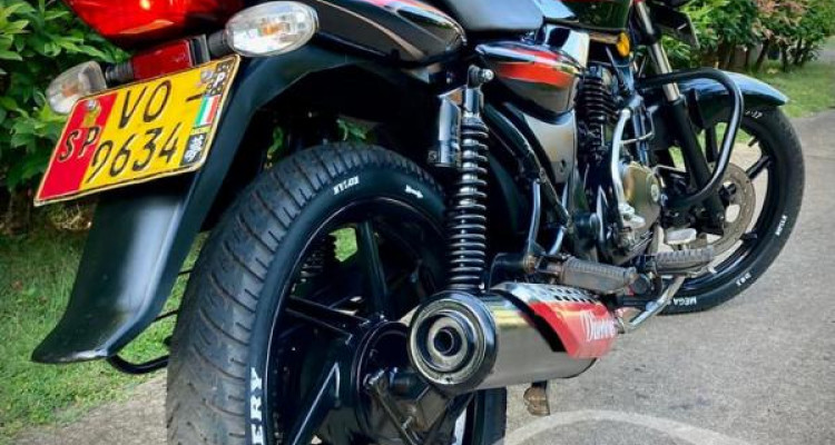BAJAJ DISCOVER 135 2010