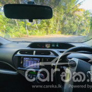TOYOTA AQUA 2013