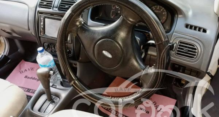 FORD LASER 2000