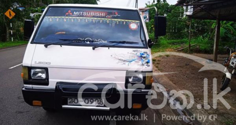 MITSUBISHI DELICA L300 1983