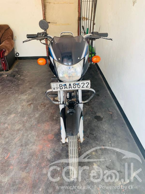 BAJAJ CT100 2012