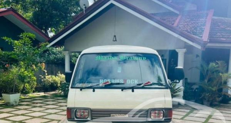 MAZDA BROWNY 1992