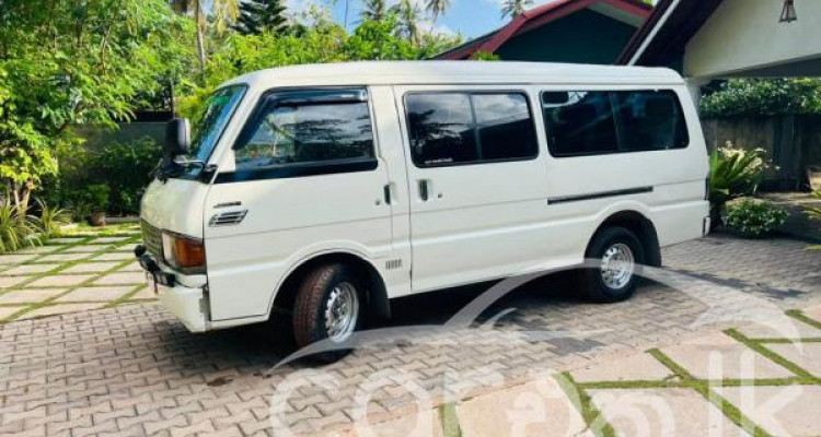 MAZDA BROWNY 1992