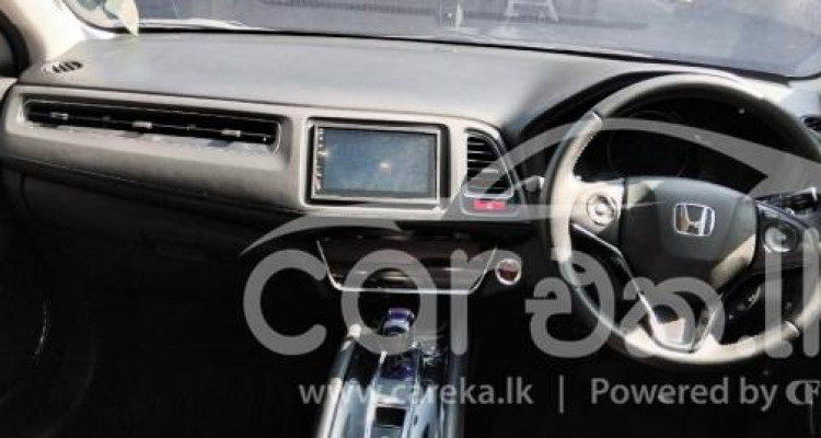 HONDA VEZEL 2016
