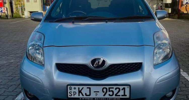 TOYOTA VITZ 2007
