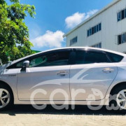 TOYOTA PRIUS 2012