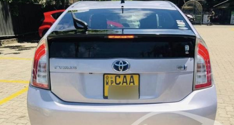 TOYOTA PRIUS 2012