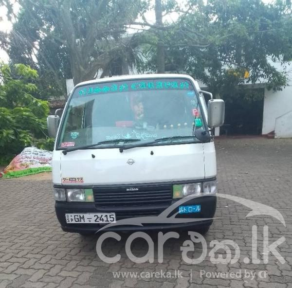 NISSAN CARAVAN 1997