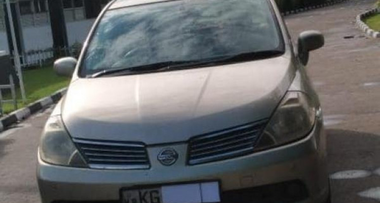 NISSAN TIIDA 2008