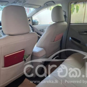 TOYOTA PRIUS 2012