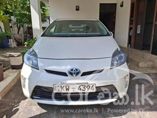 TOYOTA PRIUS 2012