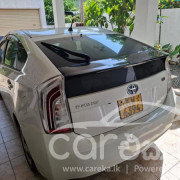 TOYOTA PRIUS 2012