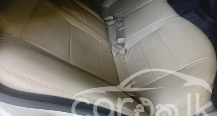 NISSAN PRIMERA 2001