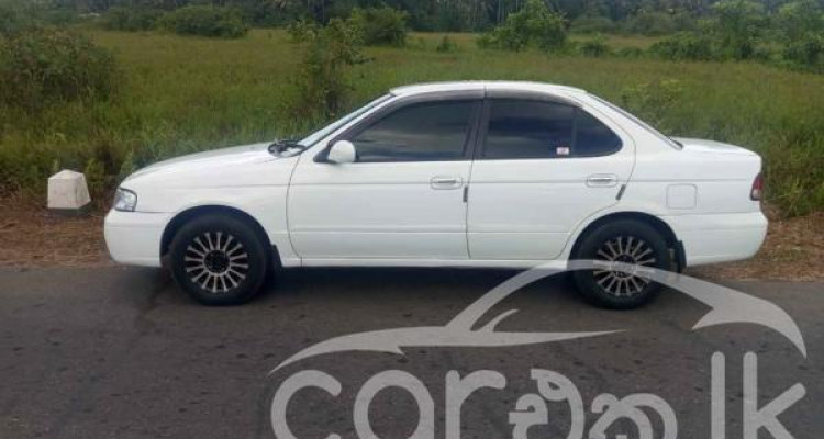 NISSAN SUNNY 2002
