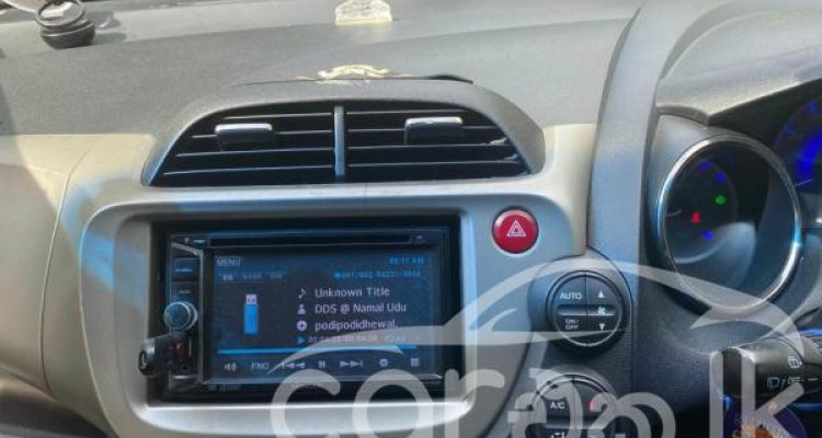 HONDA FIT GP1 2013