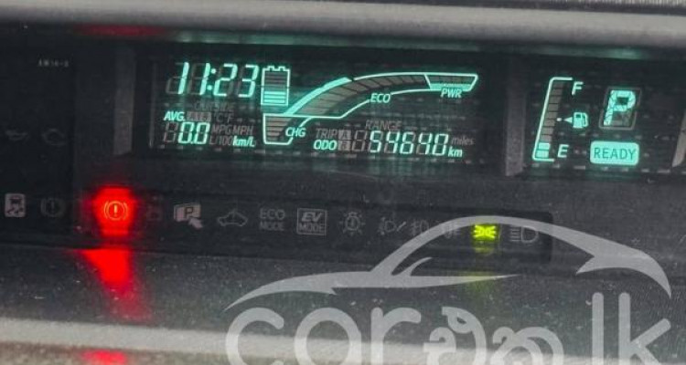TOYOTA AQUA 2013