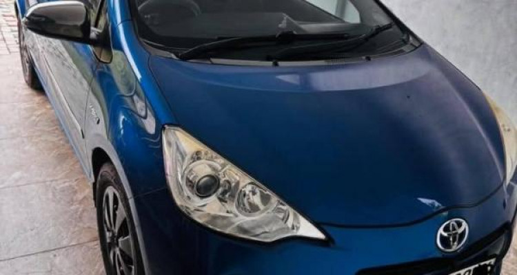 TOYOTA AQUA 2013