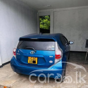 TOYOTA AQUA 2013