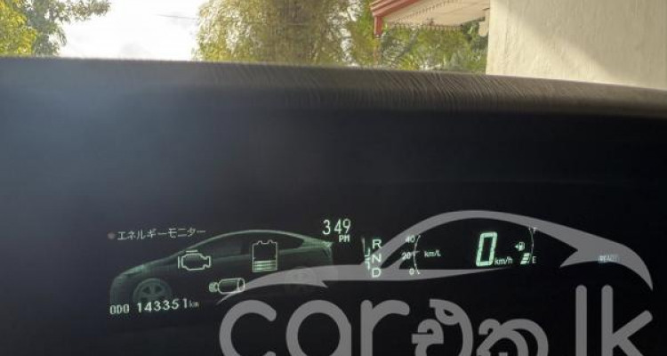TOYOTA PRIUS 2012