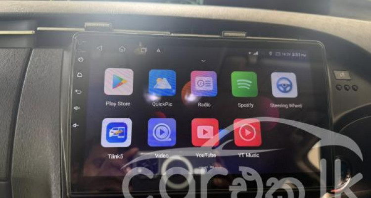 TOYOTA PRIUS 2012