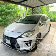 TOYOTA PRIUS 2012