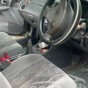 MAZDA 323 2000