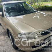MAZDA 323 2000
