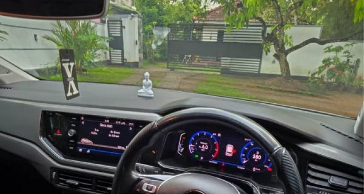 VOLKSWAGEN POLO 2019