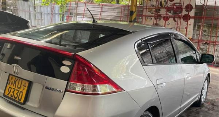HONDA INSIGHT 2010