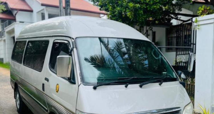 TOYOTA GRAND CABIN 2000