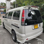 TOYOTA NOAH KR42 2002