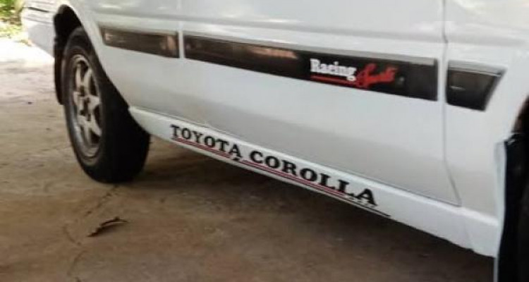 TOYOTA COROLLA 1985