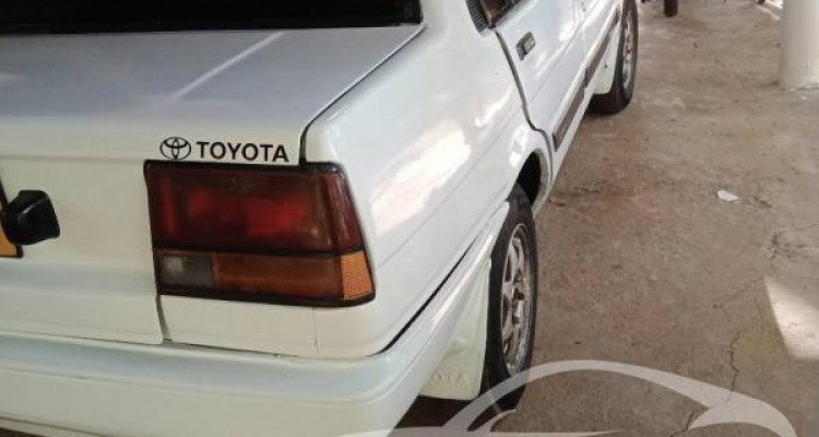 TOYOTA COROLLA 1985