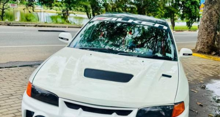 MITSUBISHI LANCER CK2 1999