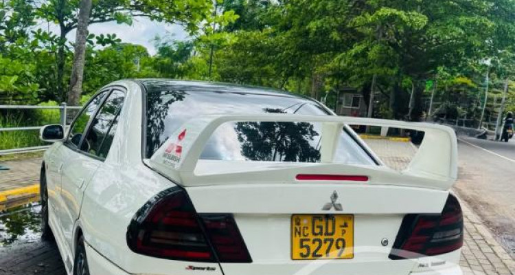 MITSUBISHI LANCER CK2 1999