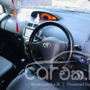 TOYOTA VITZ 2009