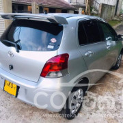 TOYOTA VITZ 2009