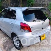 TOYOTA VITZ 2009