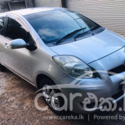 TOYOTA VITZ 2009