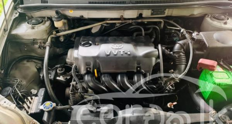 TOYOTA COROLLA 121 2000