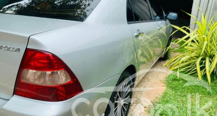 TOYOTA COROLLA 121 2000